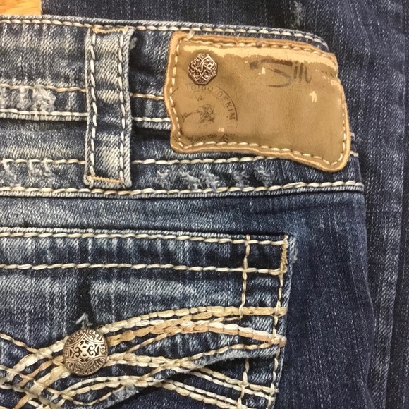 Women's Distressed Silver pioneer jeans - Picture 3 of 5